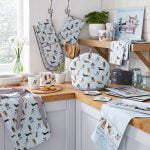 Double Oven Glove Curious Dogs from Cooksmart -82534